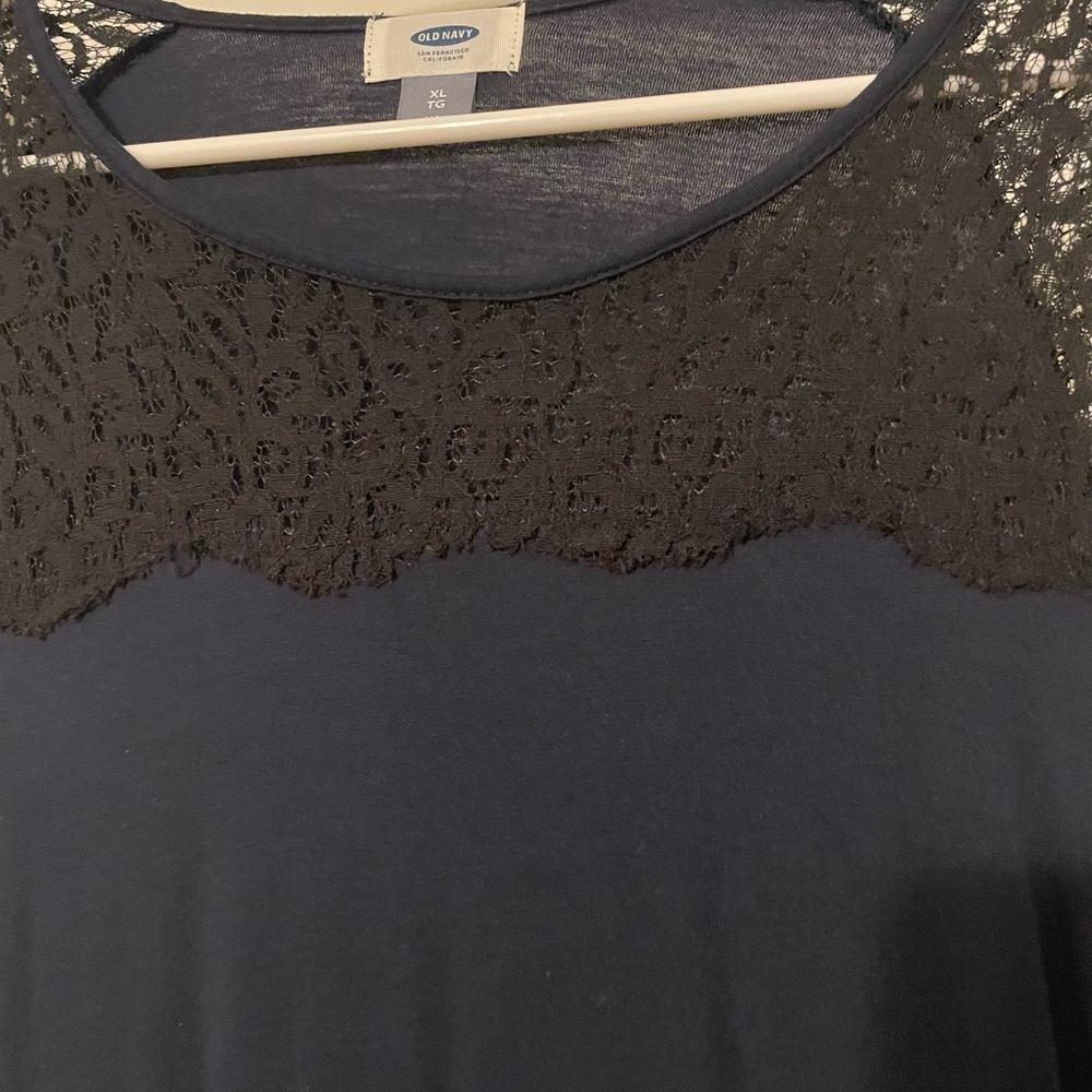 Old Navy Women's Long Sleeved Top - Picture 2 of 4